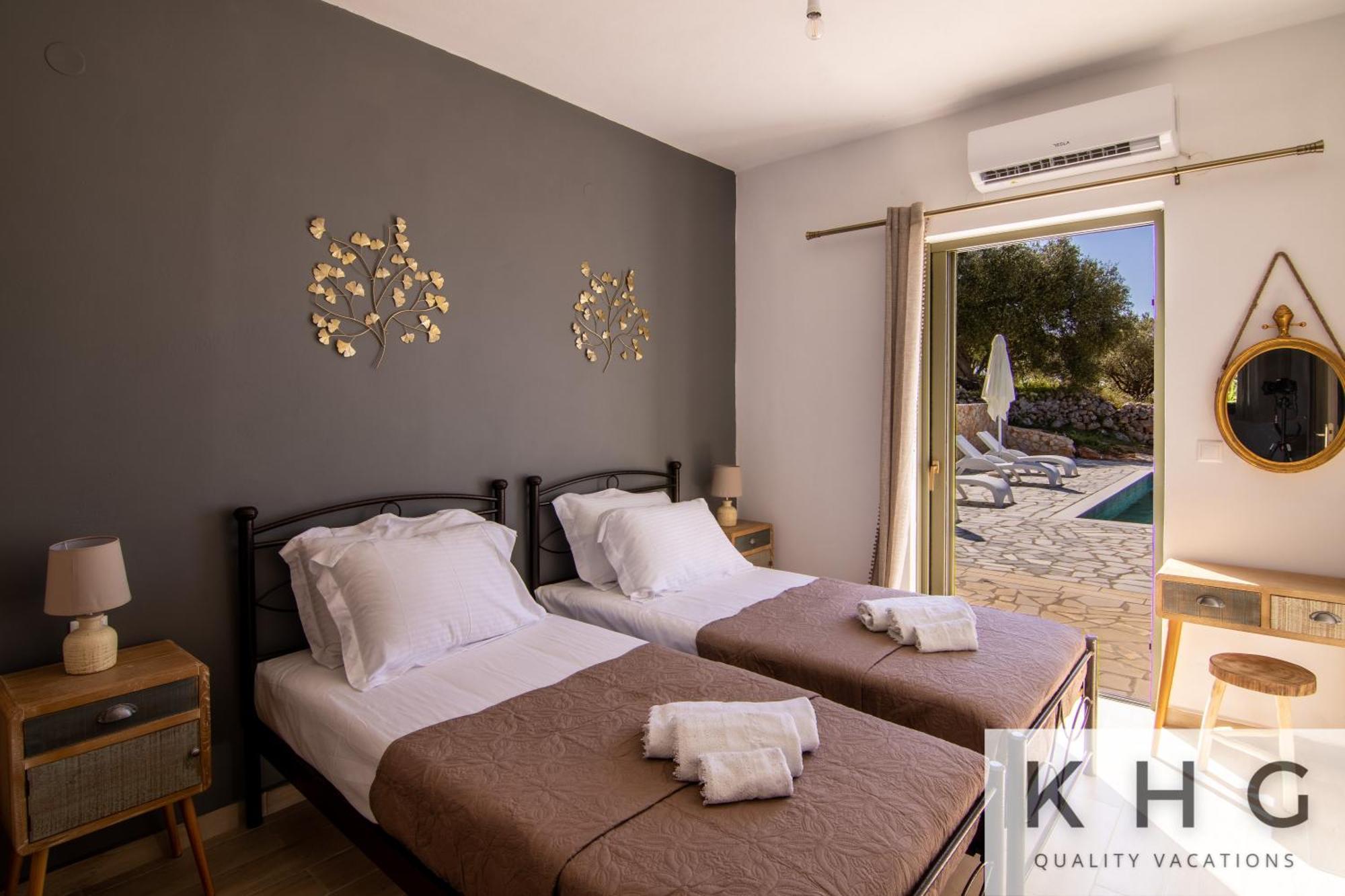 Skoumas Villa Surrounded By Olive Trees! Vlachata Exterior photo